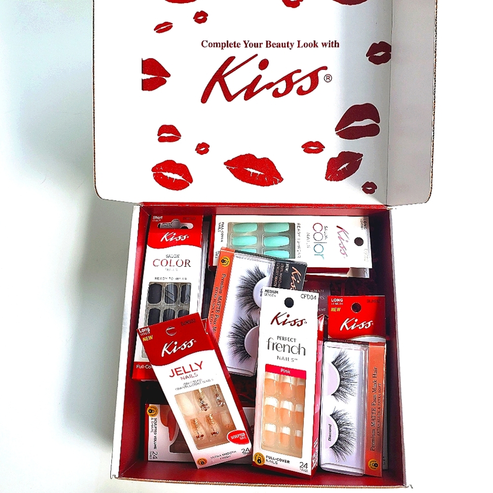 Kiss nails and lashes